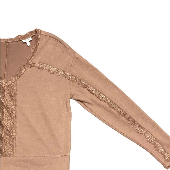 Self E V Neck Long Sleeve Crop Sweater With Lace Trim - Picture 5 of 5